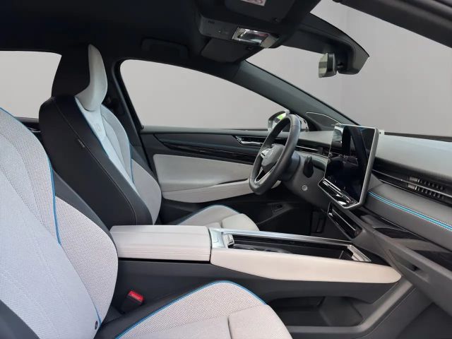 Volkswagen ID.7 IQ.Drive Pro