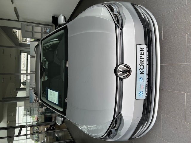 Volkswagen Golf Life Variant