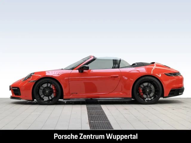 Porsche 992 Cabrio Carrera GTS