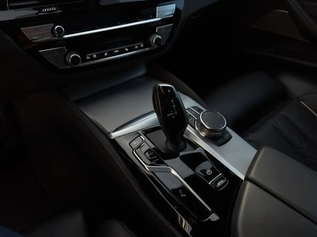 BMW 530 530d M-Sport xDrive