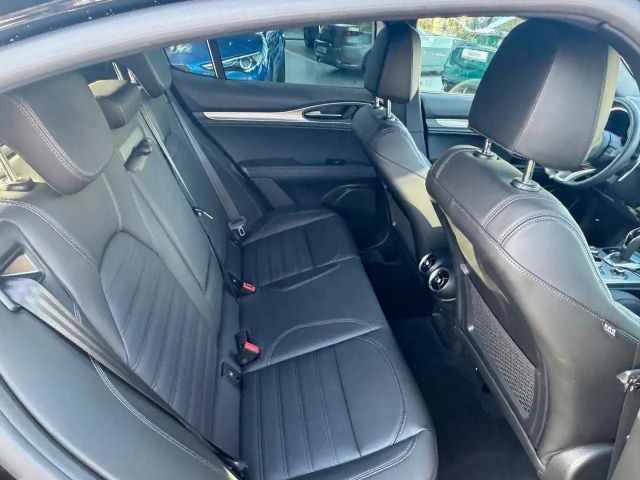 Alfa Romeo Stelvio Q4 Veloce