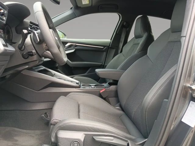 Audi A3 45 TFSI Hybride S-Line Sedan