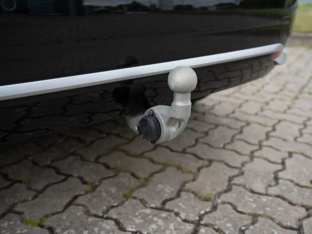 BMW 218 218i Active Tourer Luxury Line