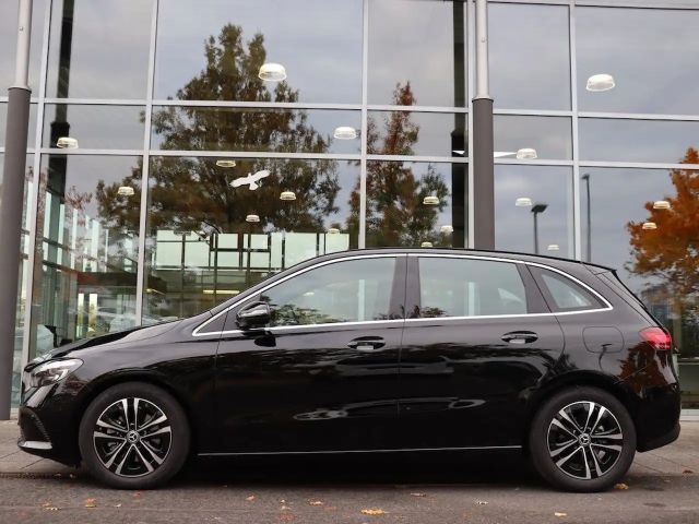 Mercedes-Benz B 180 Progressive Sedan