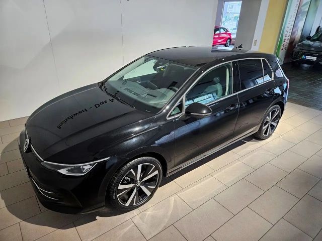 Volkswagen Golf 1.5 eTSI DSG Style