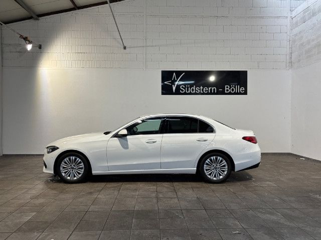 Mercedes-Benz C 200 C 200 d Sedan