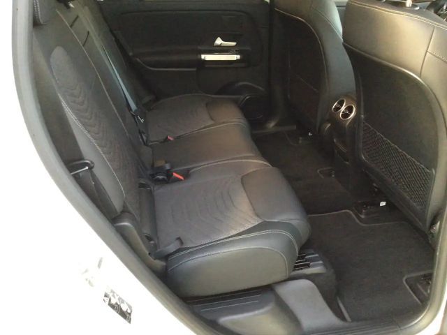 Mercedes-Benz EQB 300 4MATIC Progressive