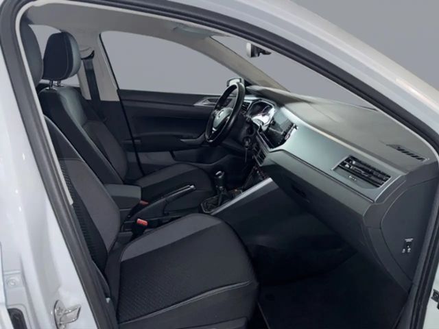 Volkswagen Polo Active 1.0 *GRA*MfL*SHZ*PDC*App Connect*