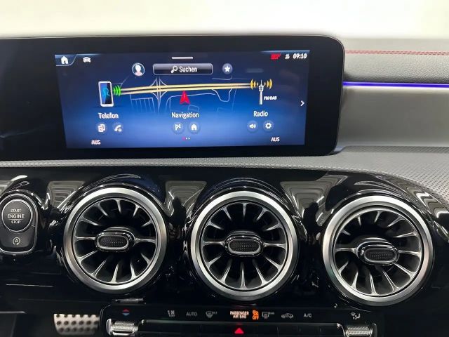 Mercedes-Benz CLA 200 AMG Line Shooting Brake