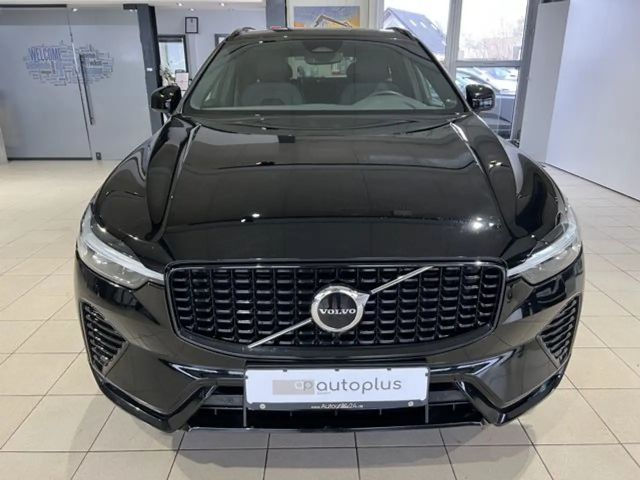 Volvo XC60 AWD Dark Plus