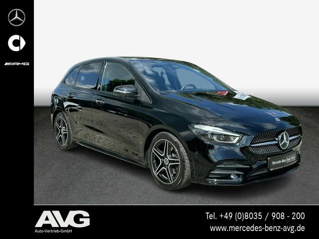 Mercedes-Benz B 180 AMG Line B 180 d