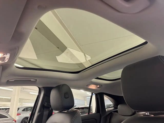 Mercedes-Benz GLA 200 Progressive