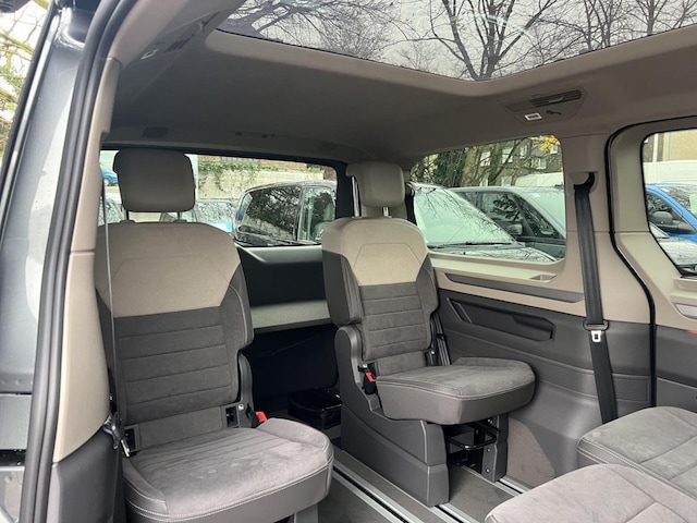 Volkswagen Multivan 2.0 TDI DSG IQ.Drive Lang T7