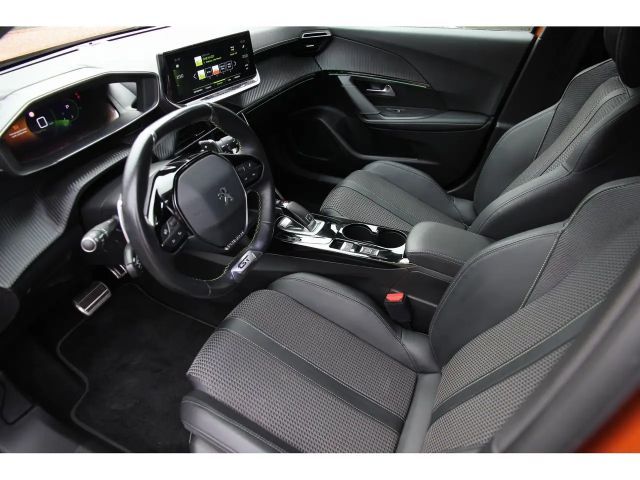Peugeot 2008 EAT8 GT-Line