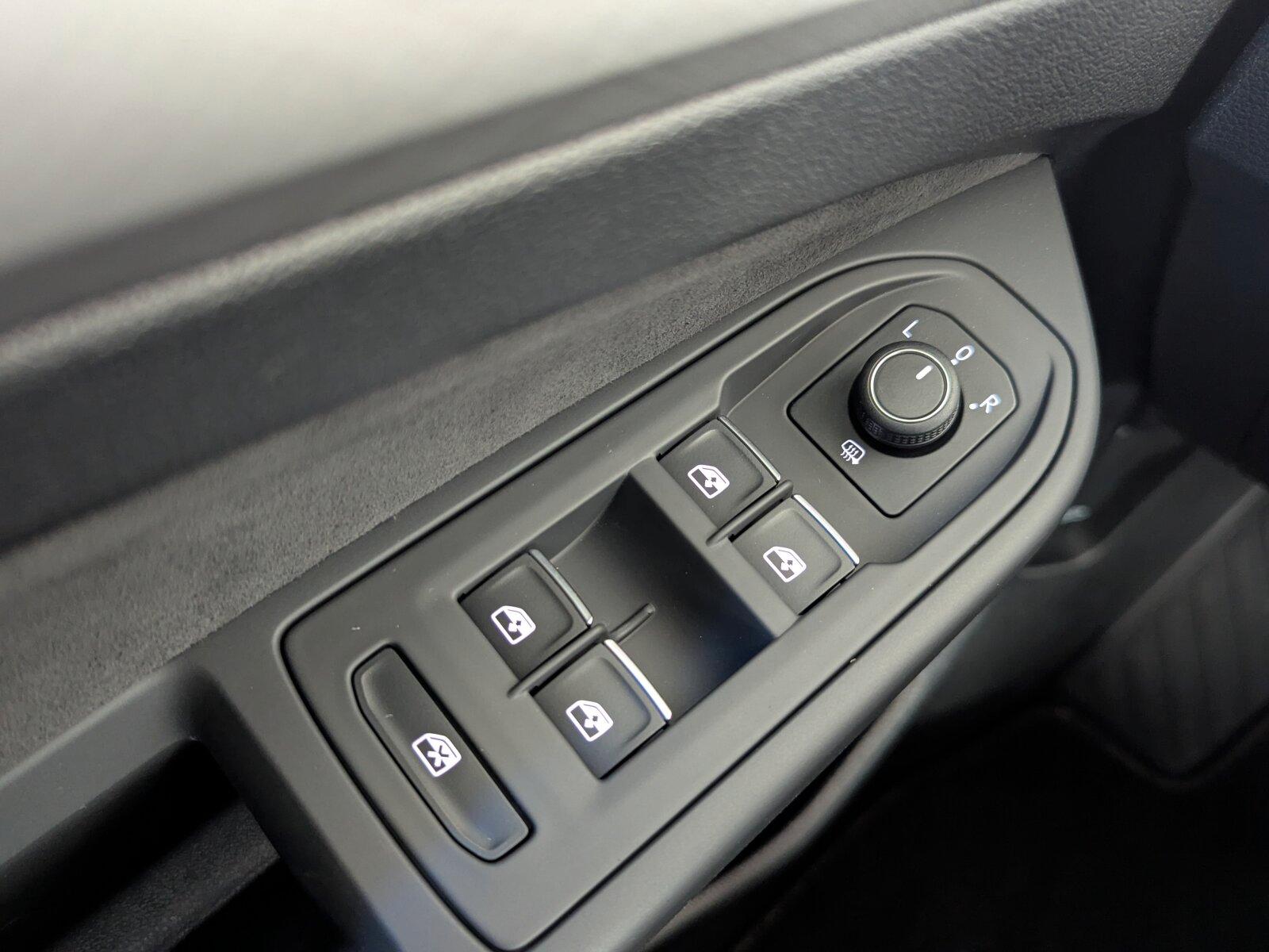 Volkswagen Golf 1.5 TSI Golf VIII Life