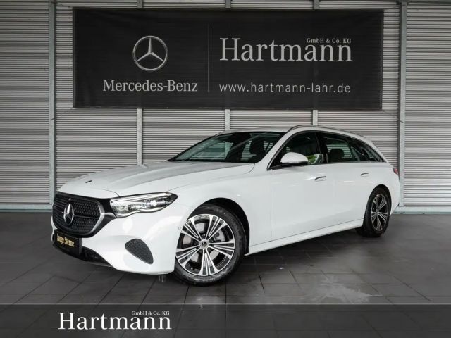 Mercedes-Benz E 200 AVANTGARDE Estate