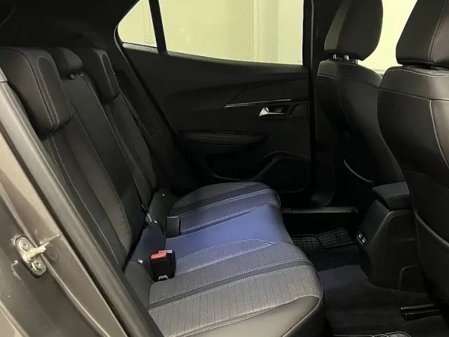 Peugeot 2008 PureTe.130S&SAllure*Winterräder*Rückfahrkamera ...