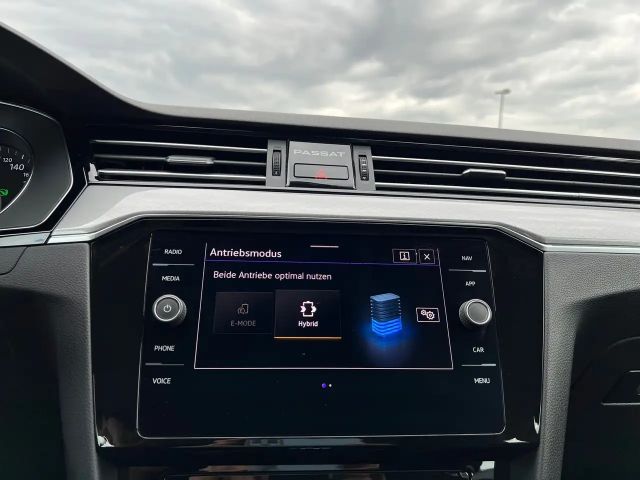 Volkswagen Passat DSG GTE Variant