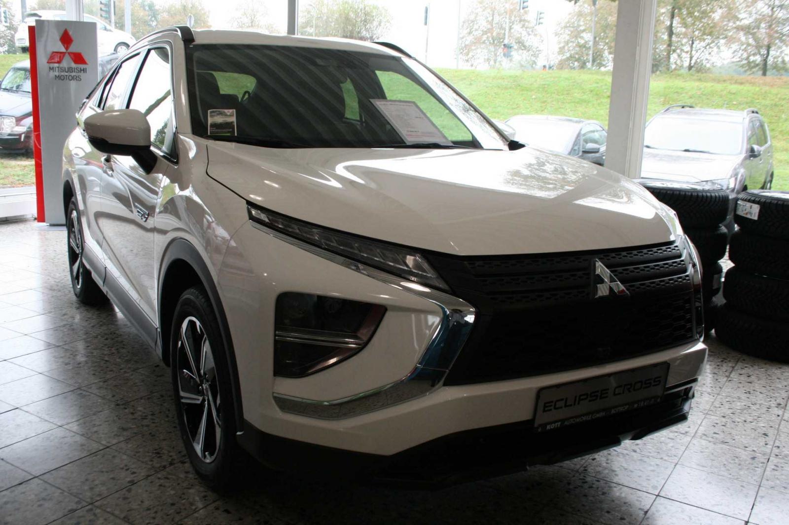 Mitsubishi Eclipse Cross 4WD MIVEC PHEV