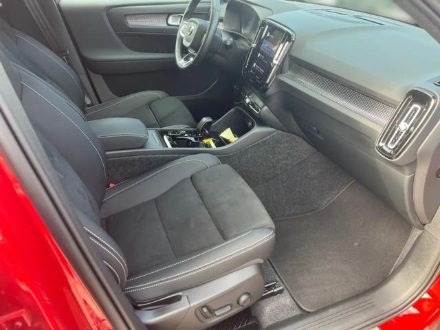 Volvo XC40 Dark Plus