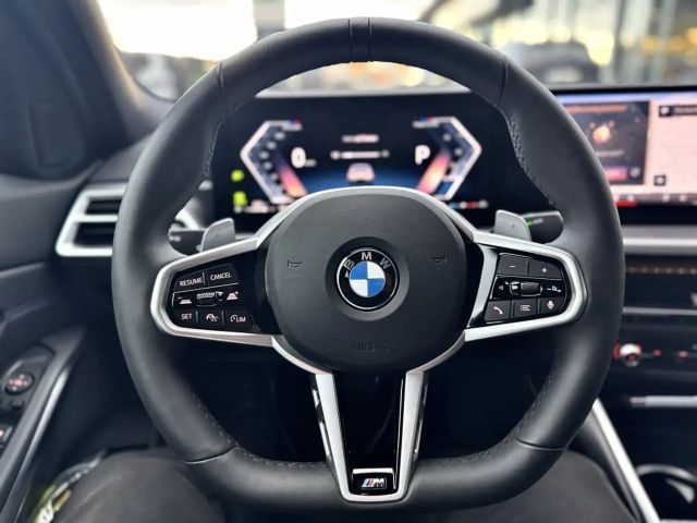 BMW 318 318i M-Sport Sedan