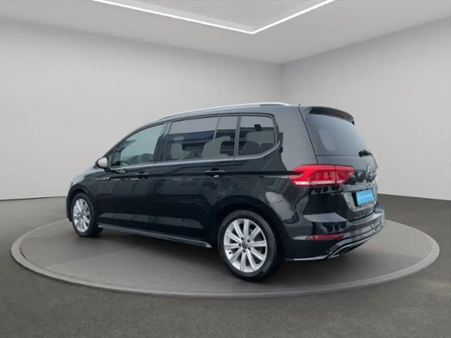 Volkswagen Touran 1.5 TSI DSG R-Line