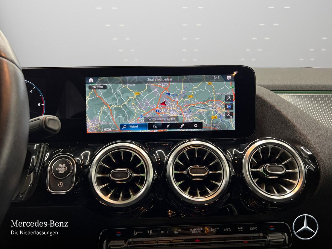 Mercedes-Benz GLA 220 GLA 220 d Progressive