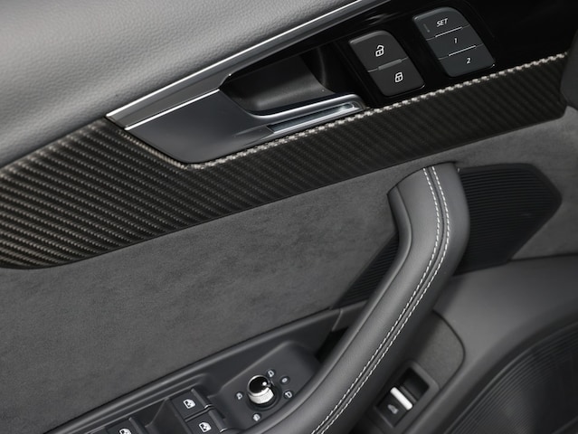 Audi RS4 Avant Quattro