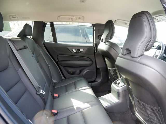 Volvo V60 AWD Plus T6