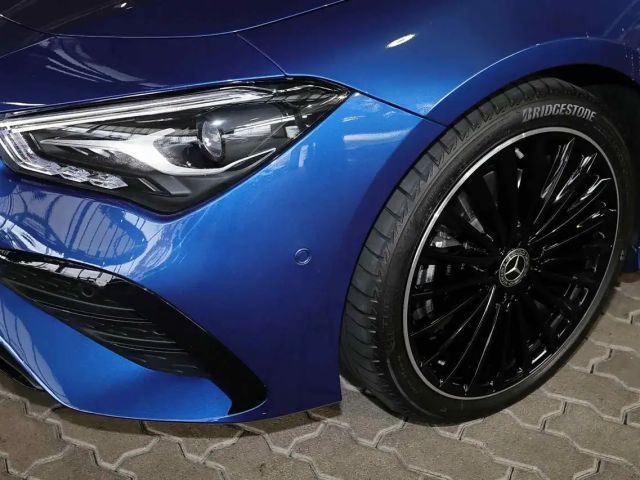 Mercedes-Benz CLA 200 AMG Line Coupé