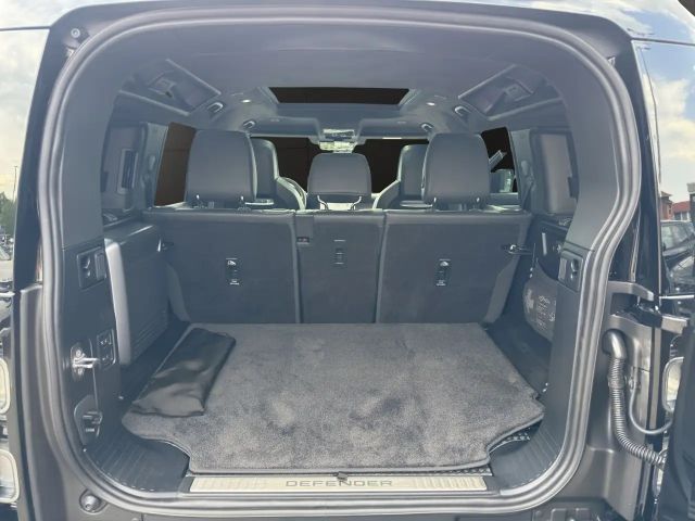 Land Rover Defender 110