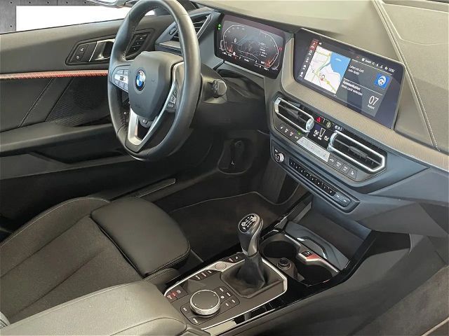 BMW 118 118i Comfort pakket Sedan Sport Line