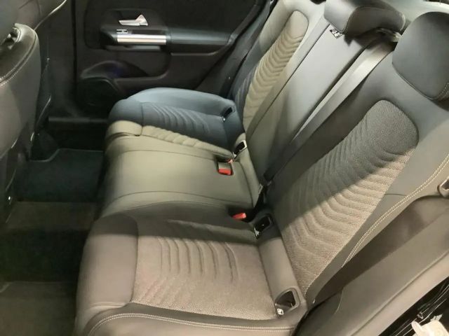 Mercedes-Benz B 220 4MATIC Progressive