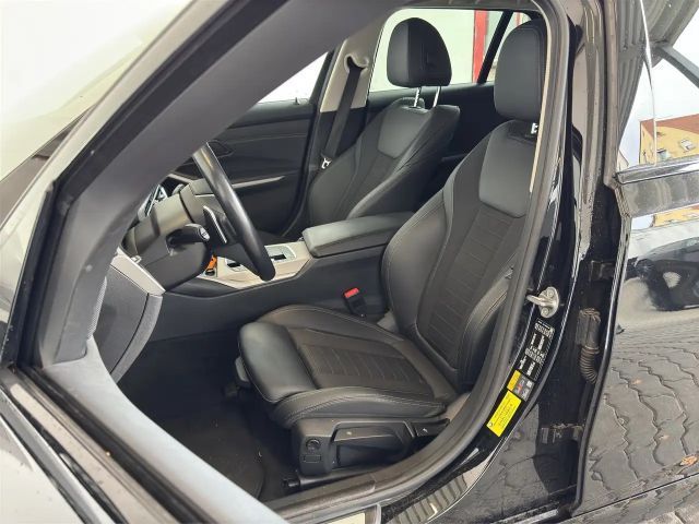 BMW 320 320e Touring