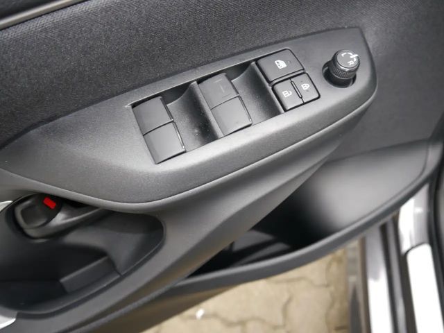 Mazda 2 Exclusive-line