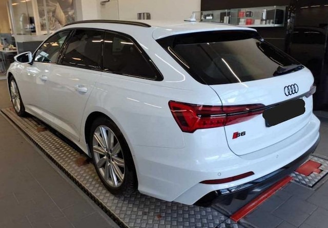 Audi S6 Avant Quattro