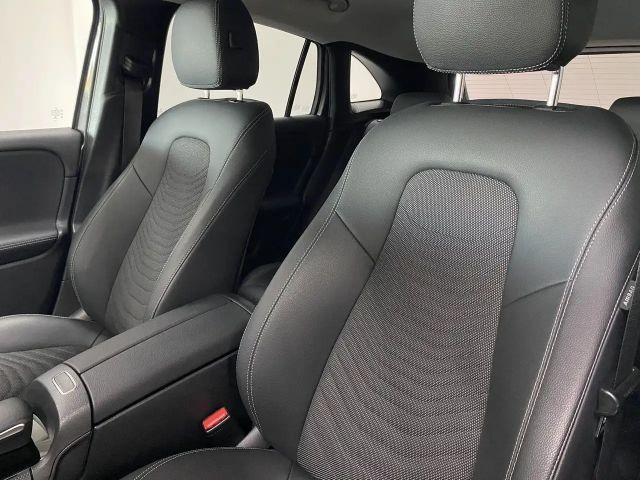 Mercedes-Benz GLA 250 4MATIC Style