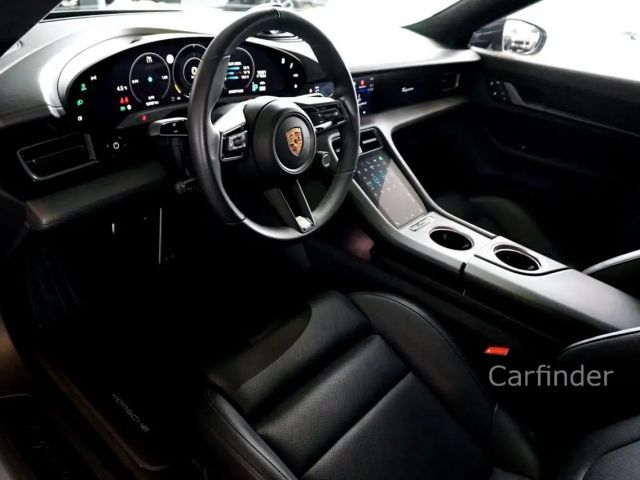 Porsche Taycan Turbo