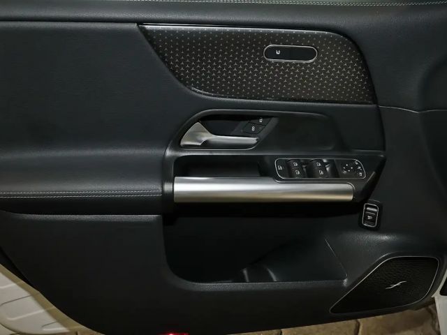 Mercedes-Benz B 200 AHK+PANO+STANDHEIZ+DISTRONIC+360°+18"+HIFI