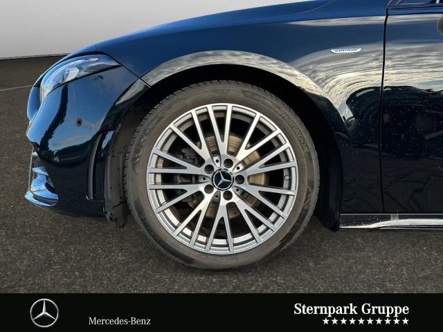 Mercedes-Benz A 200 AMG Line