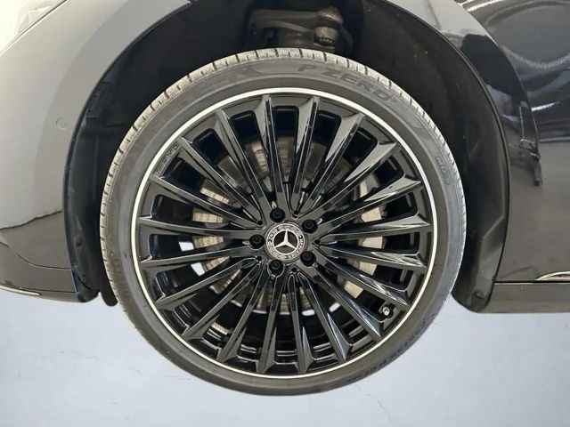 Mercedes-Benz EQE 350 AMG Line Sedan