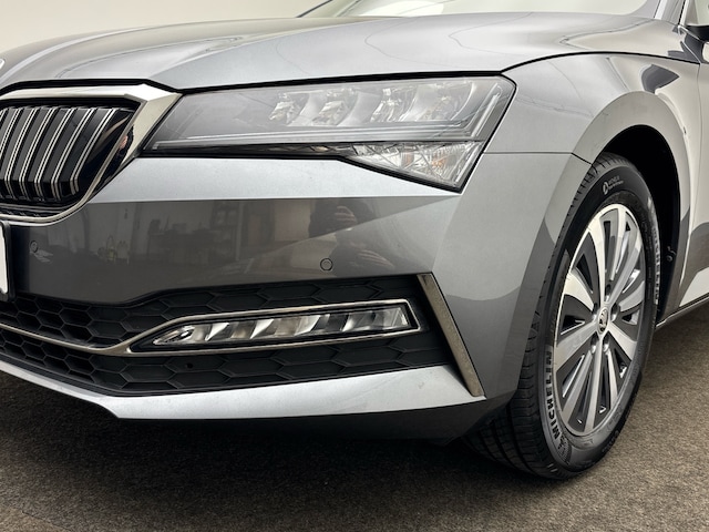 Skoda Superb 1.4 TSI Ambition Combi iV
