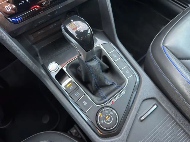 Volkswagen Tiguan R LM20 LEDER AKRAPOVIC BLACKSTYLE R-PERFO