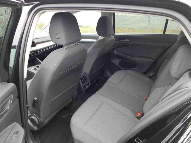 Volkswagen Golf 1.5 eTSI DSG Golf VIII Move