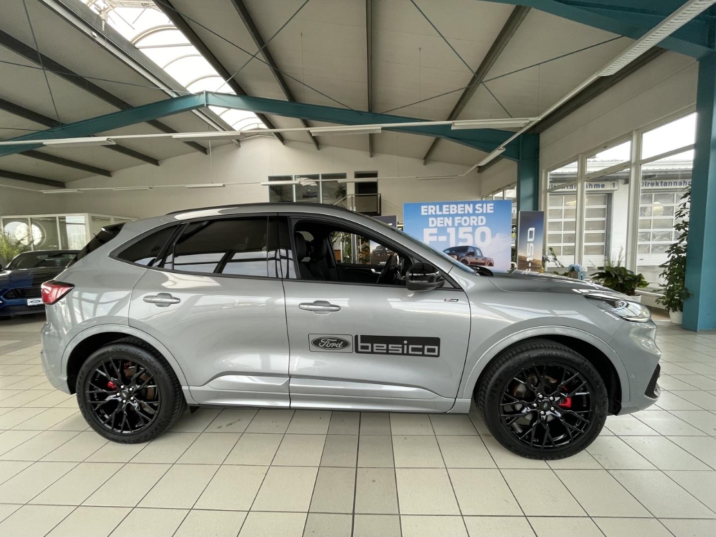 Ford Kuga Plug in Hybrid ST Line X