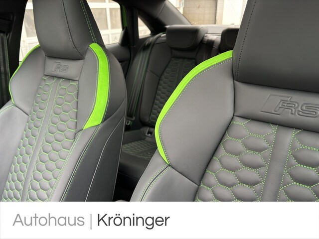 Audi RS3 Quattro S-Tronic Sedan