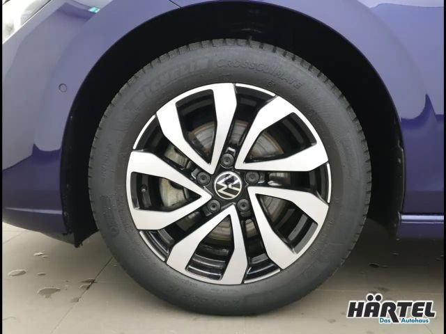 Volkswagen Golf 1.5 eTSI DSG