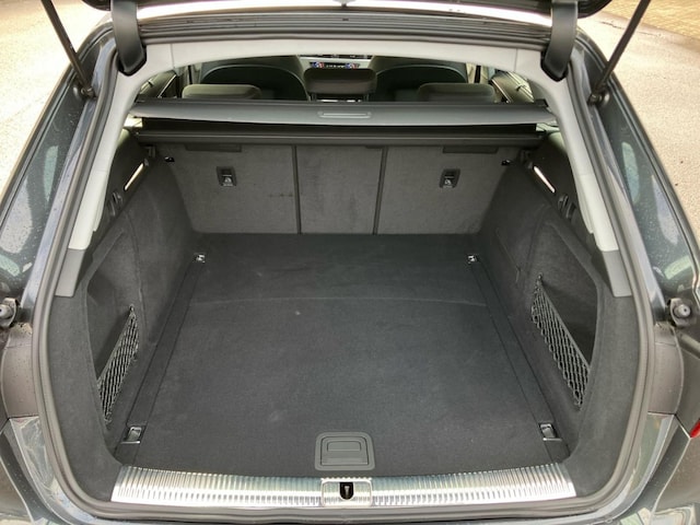 Audi A4 30 TDI Avant S-Tronic