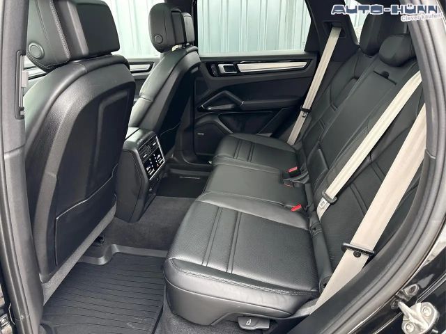 Porsche Cayenne Platinum Edition Turbo