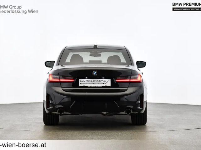 BMW 330 330i Sedan xDrive